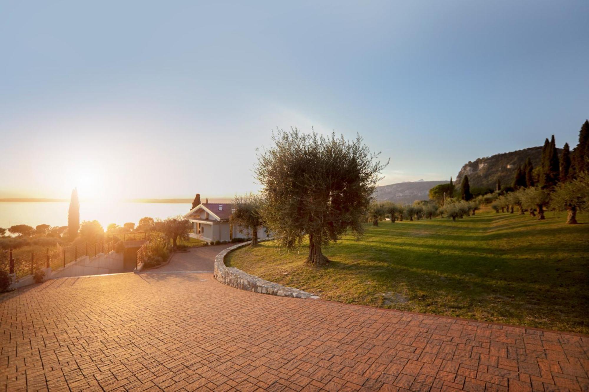 Villa F Bardolino Exteriör bild
